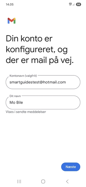 Giv din konto et navn og indtast dit navn. Vælg Næste