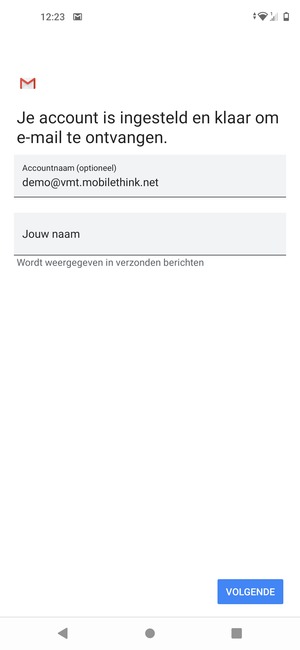 Geef uw account een naam en voer uw naam in. Selecteer VOLGENDE