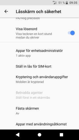 För att byta SIM-kortets PIN, återgå till Låsskärm och säkerhet-menyn, scroll till och välj Ställ in lås för SIM-kort