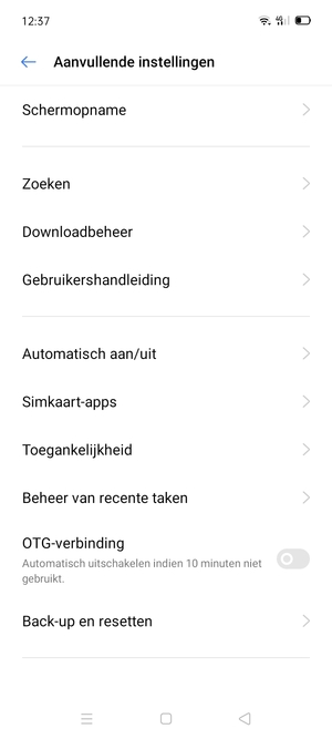 Scroll naar en selecteer Back-up en resetten