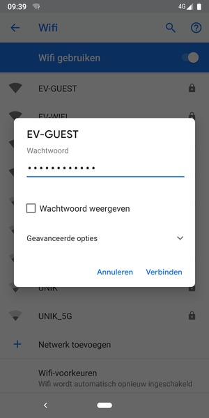 Voer het WiFi-wachtwoord in en selecteer Verbinden