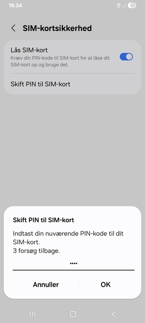 Indtast din Nuværende PIN-kode til SIM-kort og vælg OK