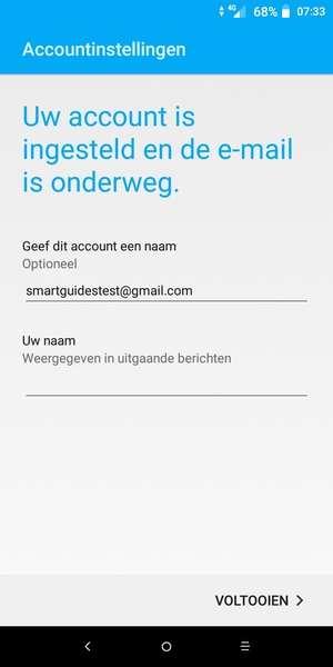 Geef uw account een naam en voer uw naam in. Selecteer VOLTOOIEN
