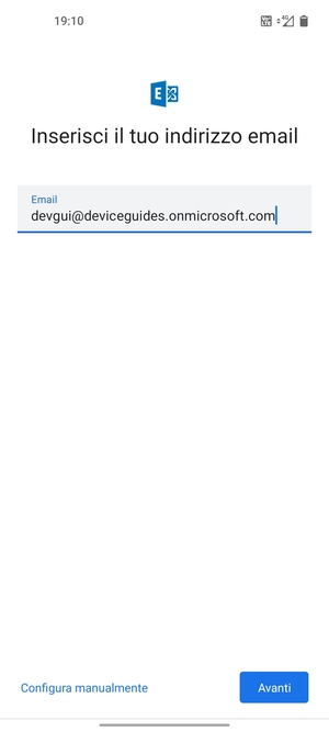 Inserisci il tuo indirizzo email e seleziona Configura manualmente