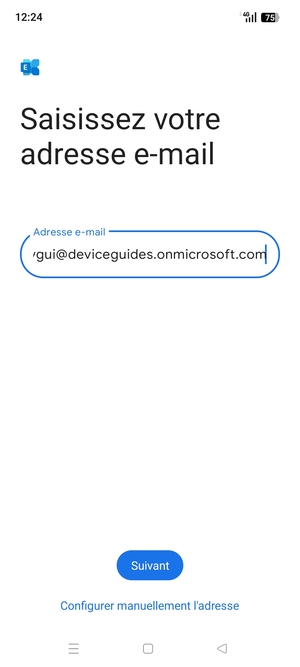 Saisissez votre Adresse e-mail et sélectionnez Configurer manuellement l'adresse