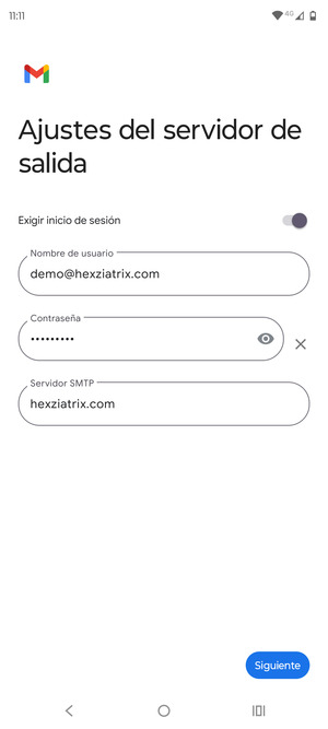 Introduzca la dirección de servidor saliente y seleccione Siguiente