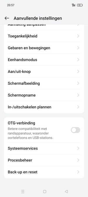 Scroll naar en selecteer Back-up en reset