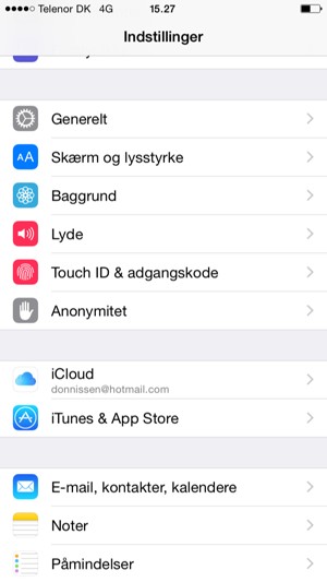 Scroll ned og vælg Touch ID & adgangskode