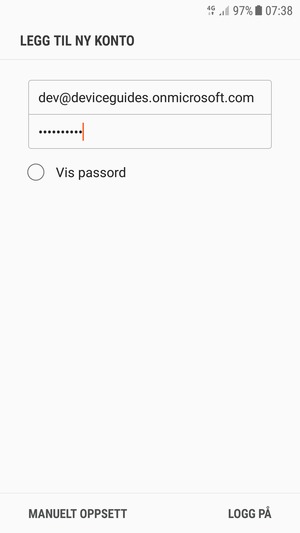 Skriv inn e-postadresse og passord. Velg MANUELT OPPSETT