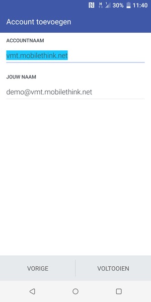 Geef uw account een naam en voer uw naam in. Selecteer VOLTOOIEN