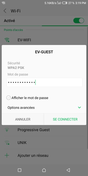 Saisissez le mot de passe du Wi-Fi et sélectionnez SE CONNECTER