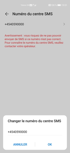 Saisissez le Numéro de centre SMS et sélectionnez OK