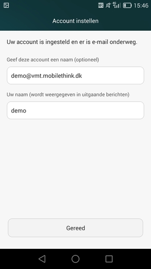 Geef uw account een naam en voer uw naam in. Selecteer Gereed