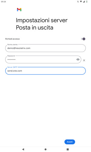 Inserisci l'indirizzo del server di posta in uscita e seleziona Avanti