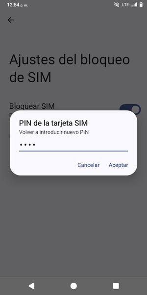 Confirme su nuevo PIN de tarjeta SIM y seleccione Aceptar