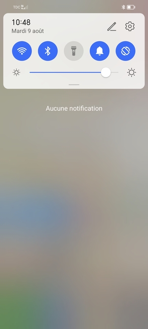 Déroulez à nouveau le menu du haut