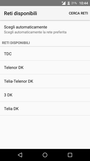 Seleziona un operatore di rete dall'elenco