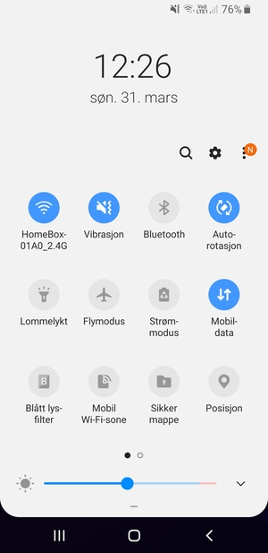 Velg Vibrasjon for å bytte til lydløs