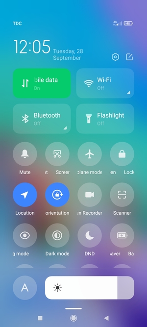 Select Auto brightness