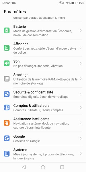 Faites défiler et sélectionnez Sécurité & confidentialité