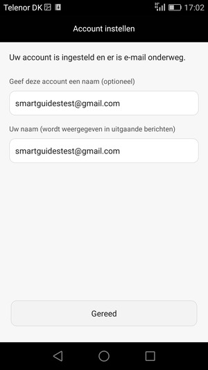 Geef uw account een naam en voer uw naam in. Selecteer Gereed