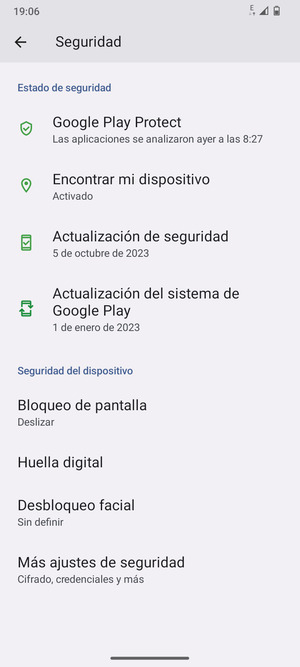 Para cambiar el PIN de la tarjeta SIM,  vaya al menú Seguridad y  seleccione Más ajustes de seguridad