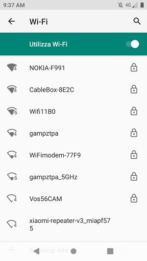 Seleziona la rete wireless a cui desideri connetterti