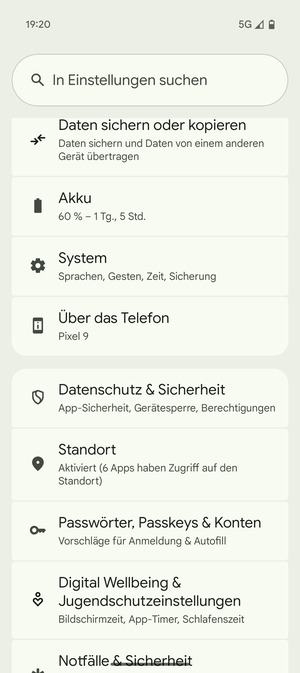 Scrollen Sie und wählen Sie Datenschutz & Sicherheit