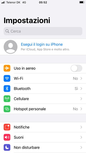 Per cambiare il PIN della scheda SIM, torna al menu Impostazioni, scorri fino a Cellulare e seleziona questa opzione