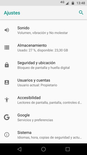 Desplácese y seleccione Seguridad y ubicación