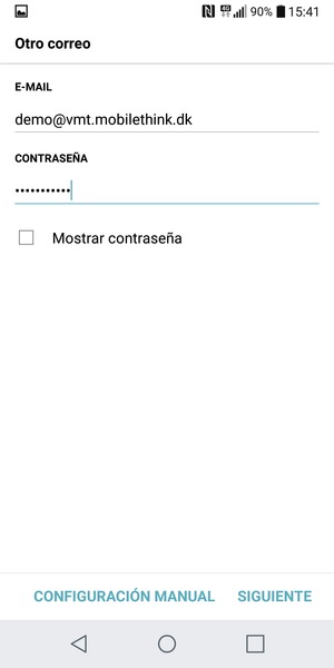 Introduzca su Dirección de correo electrónico y Contraseña. Seleccione SIGUIENTE