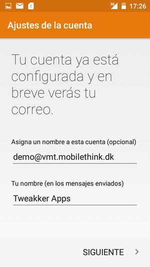 Déle a su cuenta un nombre y escriba su nombre. Seleccione SIGUIENTE