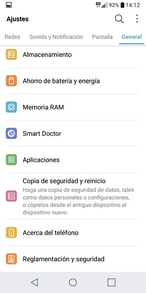 Desplácese y seleccione Acerca del teléfono