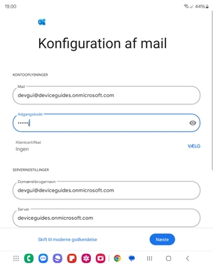 Indtast Brugernavn og Exchange serveradresse. Vælg Næste