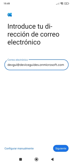 Introduzca su Dirección de correo electrónico y seleccione Configurar manualmente