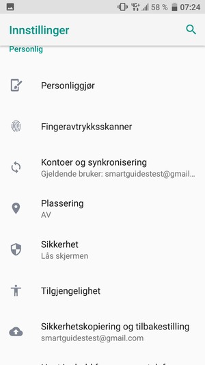 Gå tilbake til Innstillinger-menyen og velg Kontoer og synkronisering
