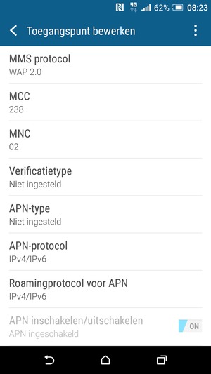 Scroll naar beneden en voer internetgegevens in