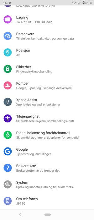 Gå tilbake til Innstillinger-menyen og velg Kontoer