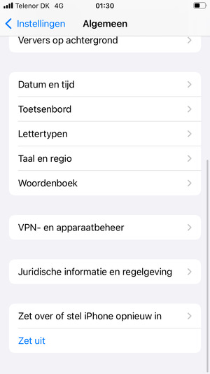 Scroll naar en selecteer Zet over of stel iPhone opnieuw in