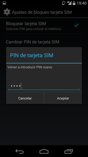 Confirme su nuevo PIN de tarjeta SIM y seleccione Aceptar