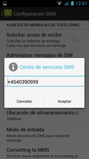Introduzca el número de Centro de servicios SMS y seleccione Aceptar