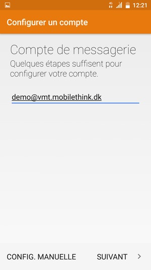 Saisissez votre adresse e-mail et sélectionnez SUIVANT