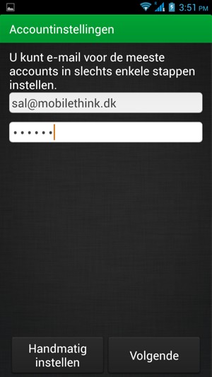 Voer uw E-mailadres en Wachtword in. Selecteer Volgende