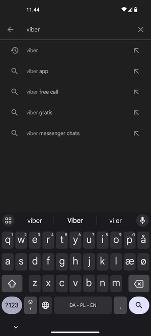 Indtast navnet på appen og vælg Søg