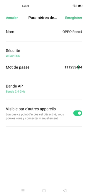 Saisissez un mot de passe de hotspot Wi-Fi d'au moins 8 caractères et sélectionnez Enregistrer