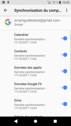 Assurez-vous que Contacts est sélectionné