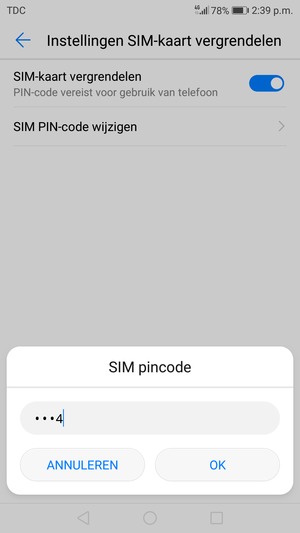 Voer uw Oude SIM PIN-code in en selecteer OK
