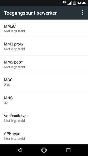 Scroll naar beneden en voer internetgegevens in