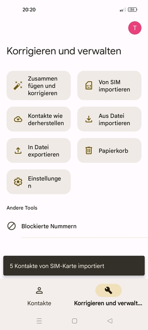 Ihre Kontakte werden in Ihrem Google Konto gespeichert und auf Ihrem Handy gespeichert, wenn Google das nächste Mal synchronisiert wird.