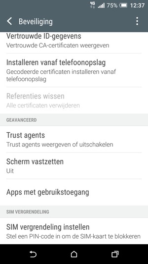 Om de pin voor de simkaart te wijzigen, keert u terug naar het menu Beveiliging en scrollt u naar en selecteert SIM vergrendeling instellen
